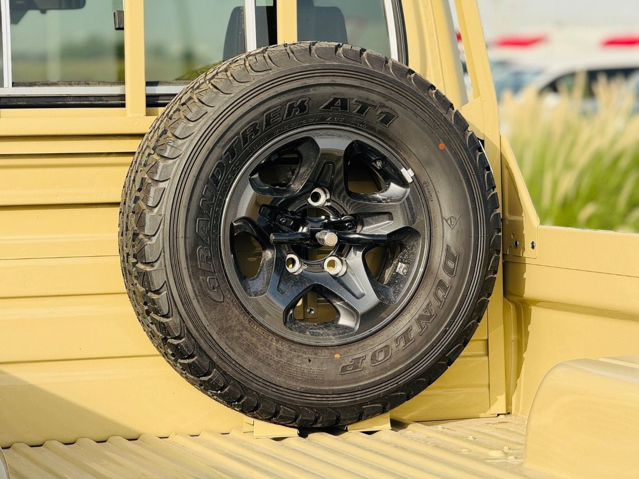 Toyota Land Cruiser 76 Brand new Toyota Land Cruiser single cabin pick up 76