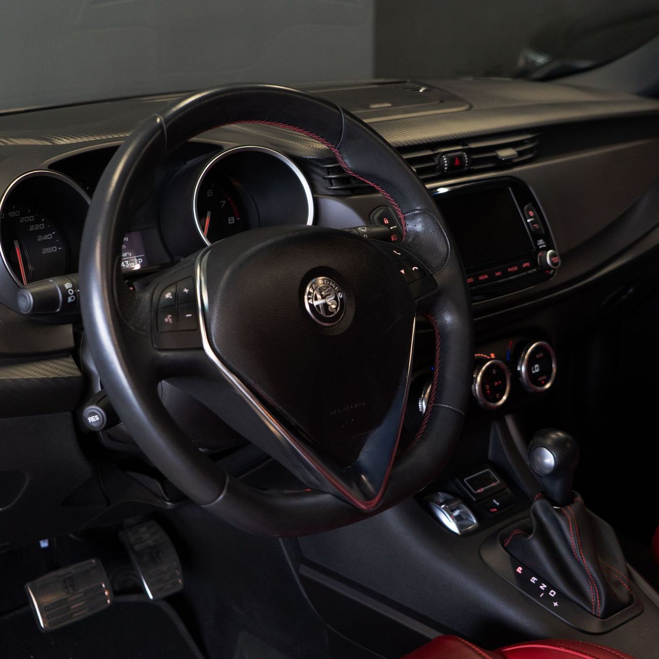 ألفا روميو جوليتا AED 861 pm • 0% Downpayment • Alfa Romeo Giulietta • Agency Warranty