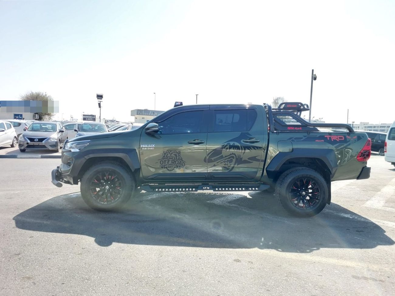 Toyota Hilux (RAMADAN OFFER) TOYOTA HILUX PICKUP RHD 2023 MODEL 2.8 L DIESEL AUTOMATIC(PM91809)