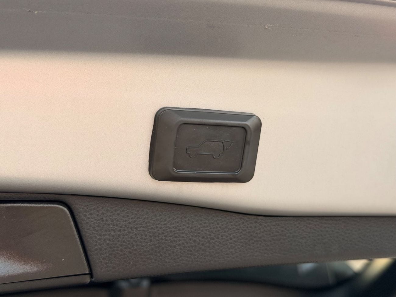تويوتا راف ٤ LTD HEV تويوتا RAV4 XSE هايبرد 2021، دفع رباعي، كاملة المواصفات، مستوردة من الولايات المتحدة الأمريكية
