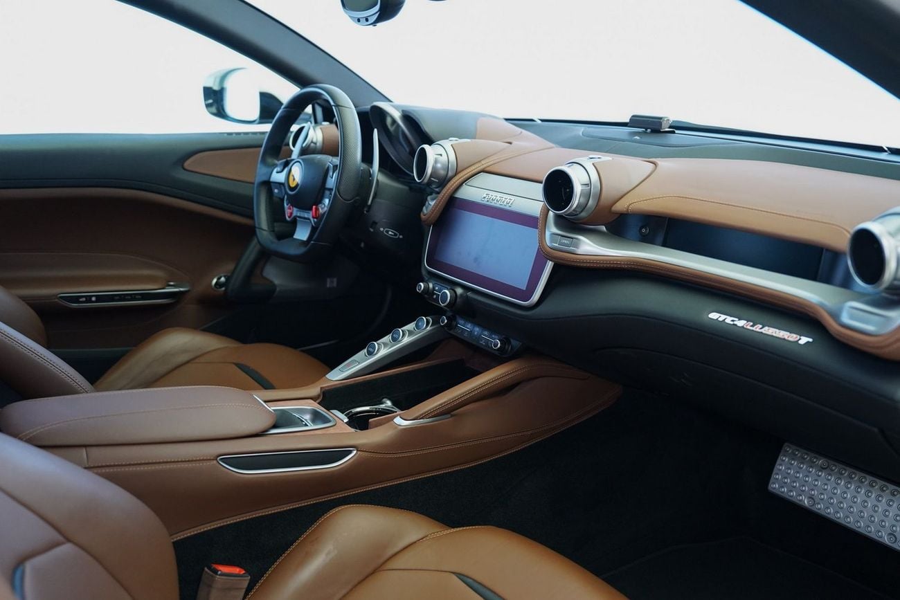 فيراري جي تي سي 4  لوسو T V8