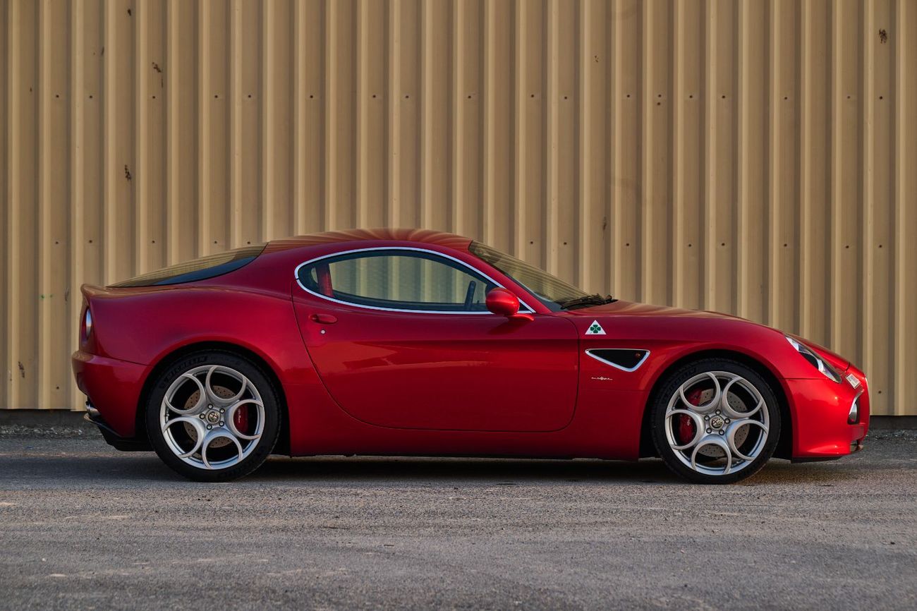 Alfa Romeo 8C