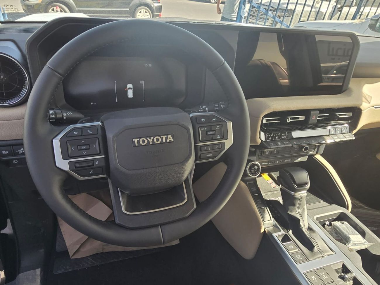 تويوتا برادو تويوتا لاندكروزر – 2.4 لتر تيربو – 275 حصان – دفع رباعي – 7 ركاب