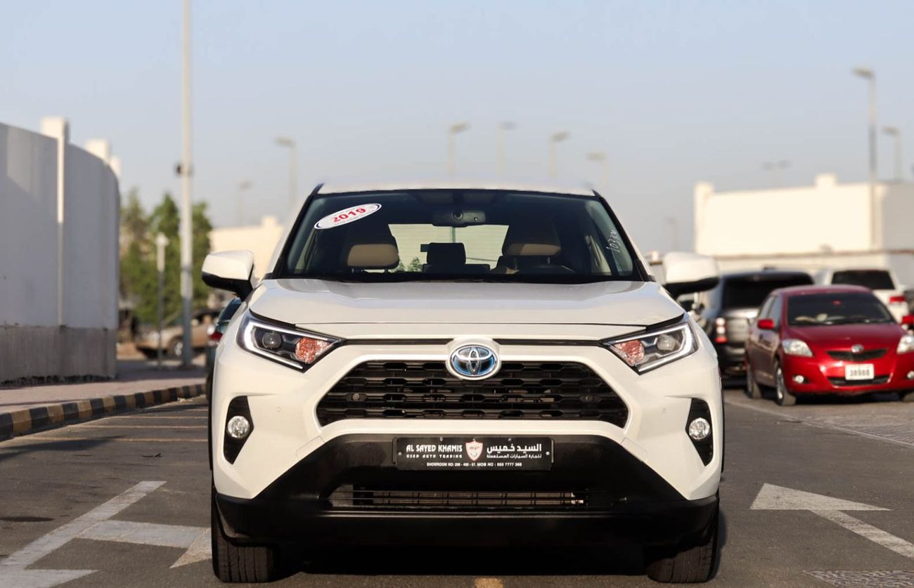 تويوتا راف ٤ تويوتا راف فور هايبرد | 2.5 لتر | 2019 | خليجية | خالية من الحوادث | بحالة ممتازة | 1380 شهرياً