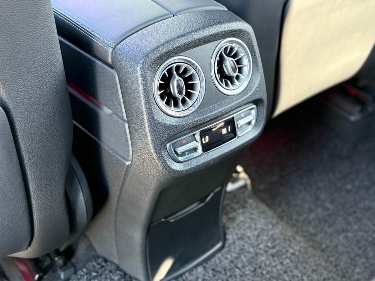 Mercedes-Benz G 63 AMG Std 4.0L 2021 MERCEDES G63 AMG 4.0L KOREAN SPECS EXCELLENT COND