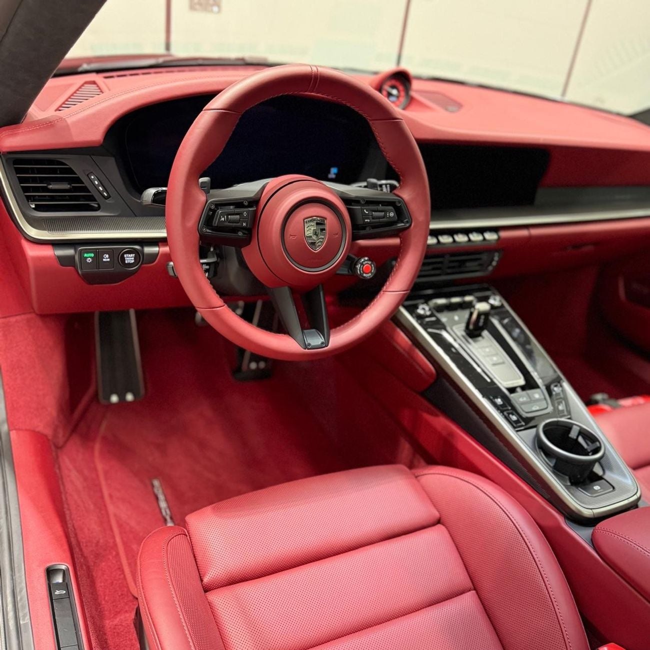 Porsche 911 TURBO S | GCC | Dealer warranty