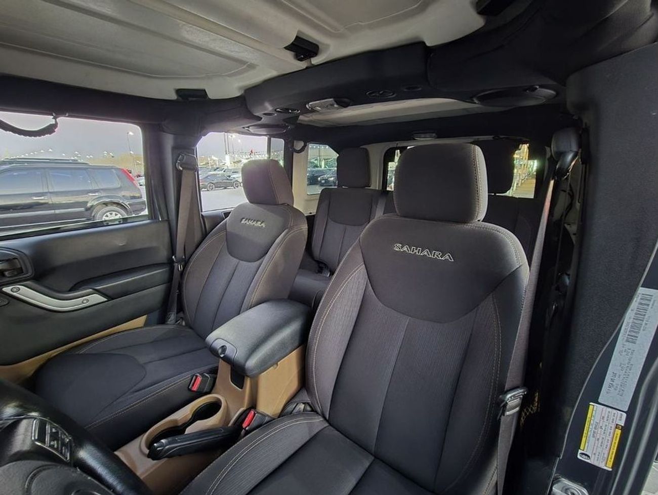 Jeep Wrangler Sahara 3.6L A/T JEEP WRANGLER SAHARA 2016 GCC PERFECT CONDITION