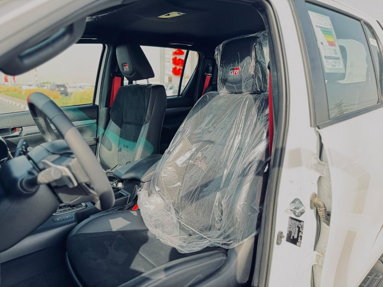 تويوتا هيلوكس GR Sports 4.0L 4WD A/T 2025