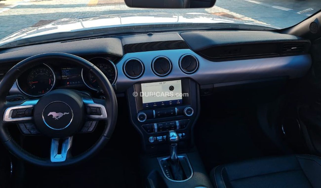 Ford Mustang car in perfect condition 2023 2.3l  America