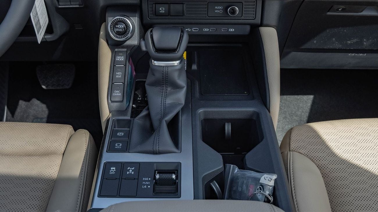 تويوتا برادو 2026 Toyota Prado VXL 2.4L AT Petrol (White-Beige)