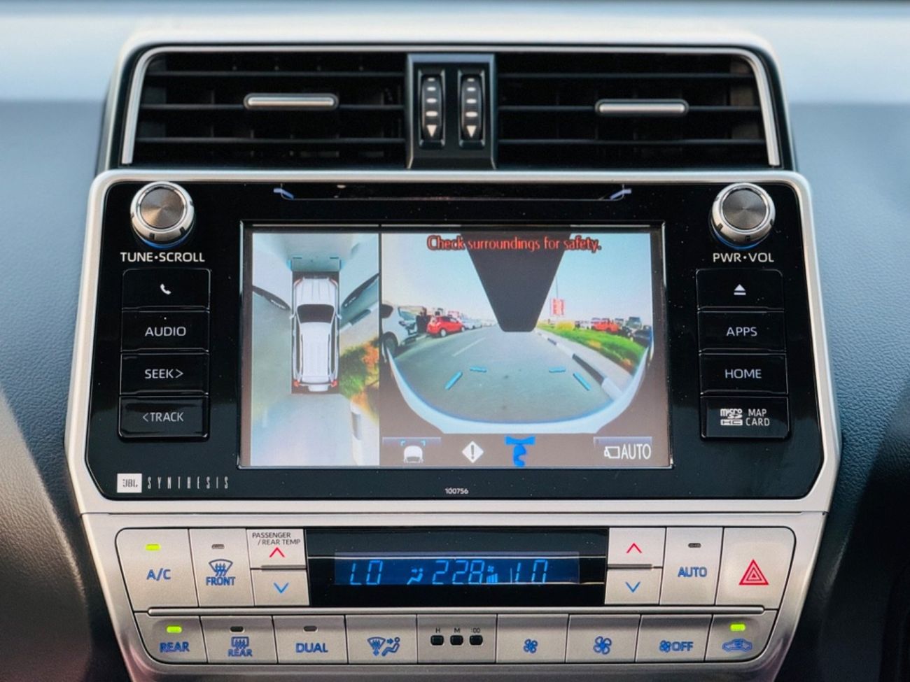 تويوتا برادو TXL limited top of the range  RHD