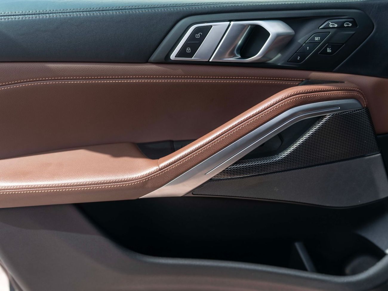 بي أم دبليو X6 xDrive40i Luxury M Sport Package 3.0L