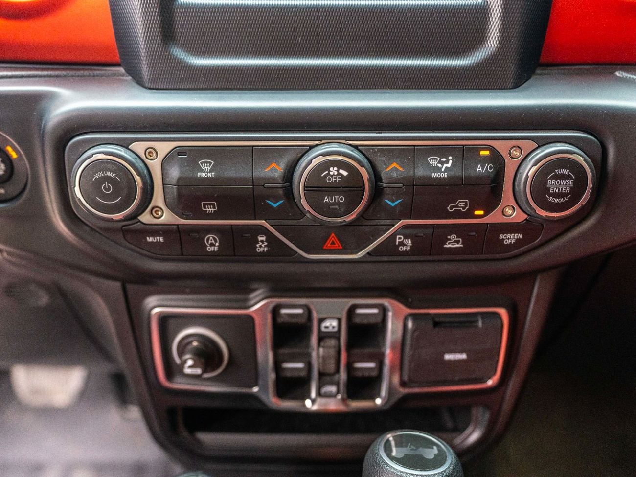 جيب رانجلر Unlimited Sport 3.6L A/T