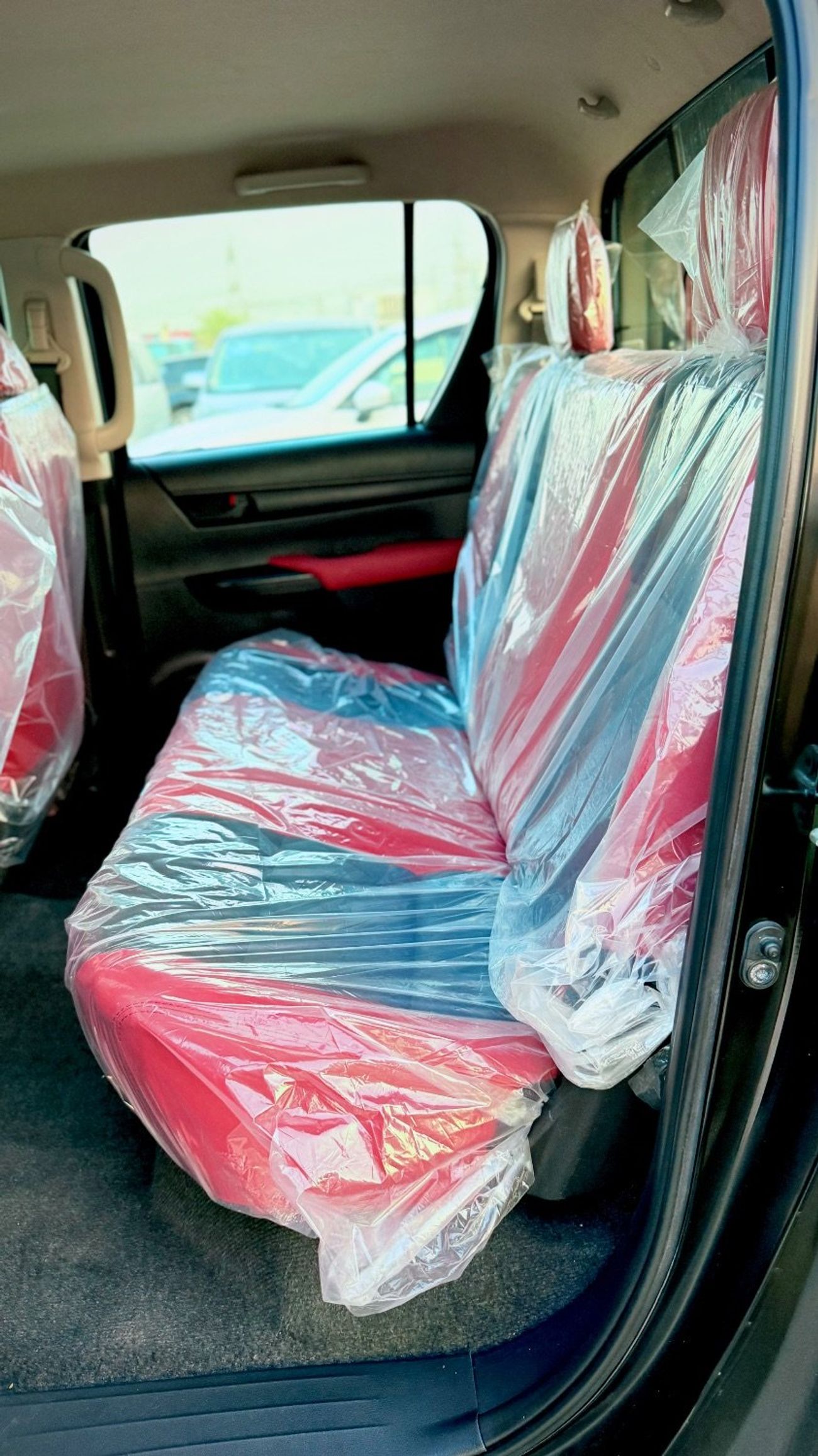 تويوتا هيلوكس GLX 2.7L Double Cab Utility A/T 2020 GLX FULL OPTION 2.7 ENGINE 4 CYLINDER AUTOMATIC TRANSMISSION GC