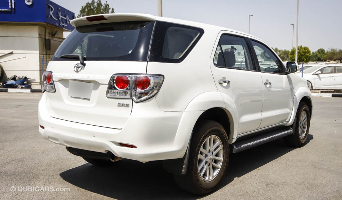 Toyota Fortuner Accident free , no re paintings, very good condition.