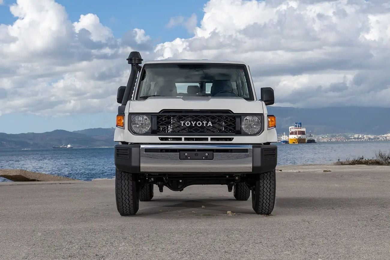 تويوتا لاند كروزر 70 LC 78 HARDTOP 2.8L AT LC76 2.8L AT V4 DIESEL 2025