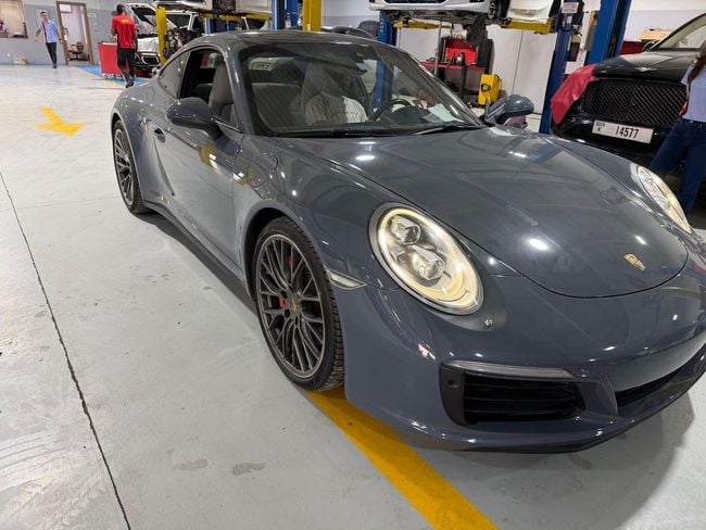 Used 2017 Porsche 911 Carrera 4S 3.8L Coupe for sale in UAE | Verified Second Hand Porsche 911 Carrera 4S 3.8L Coupe Price