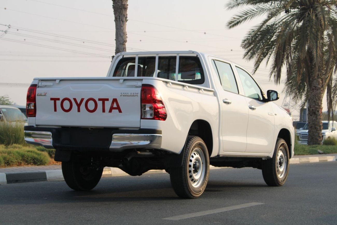 Toyota Hilux TOYOTA HILUX 2.4L DIESEL 4WD DOUBLE CAB DLX-E MANUAL