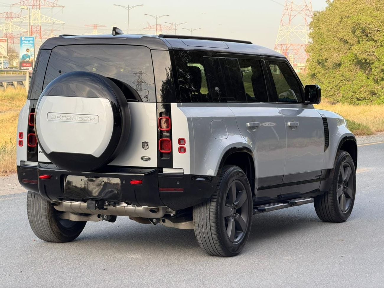 Land Rover Defender 110 X-DYNAMIC HSE P400