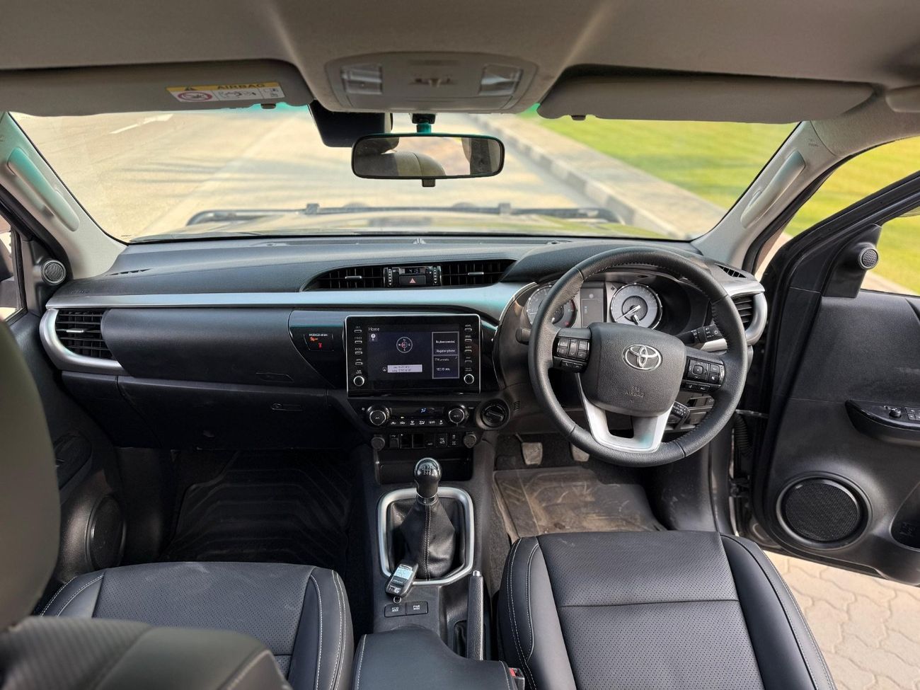 تويوتا هيلوكس SR5 export from Australia