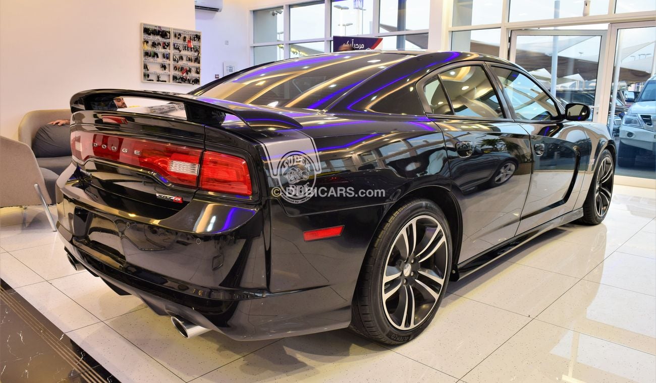 Dodge Charger SRT8 SUPER BEE
