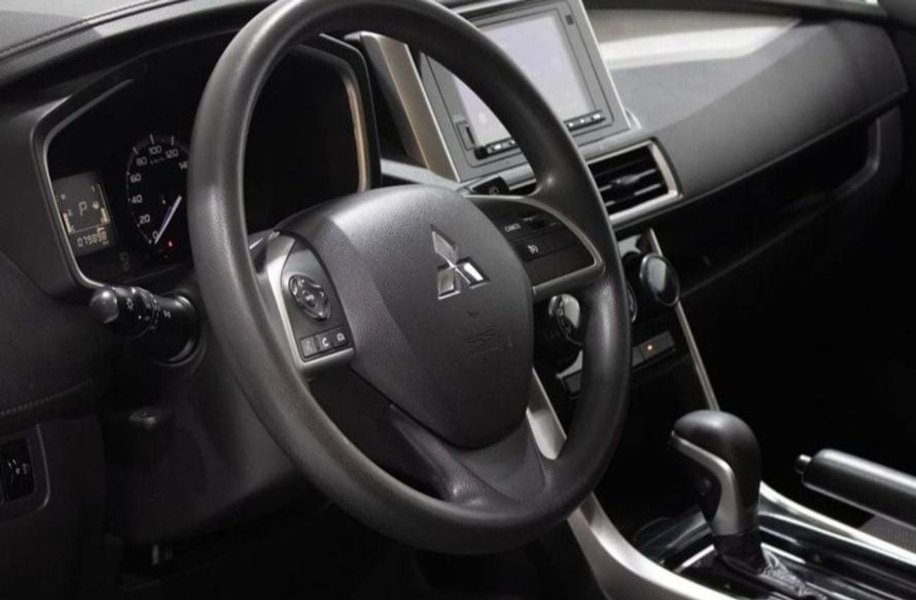 Mitsubishi Xpander Mid 1.5L