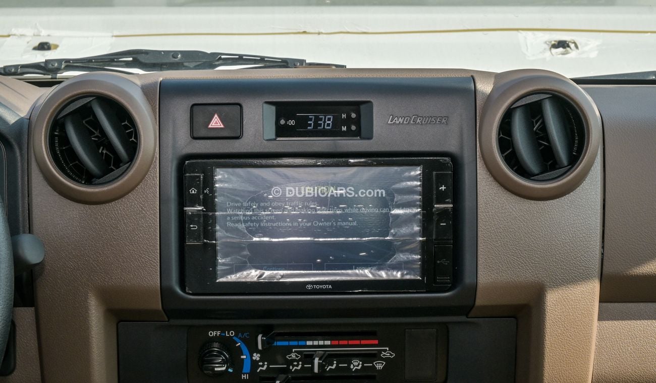 Toyota Land Cruiser Pick Up LC79 DC 4.5L V8 MT YM 2024 (DIFF-LOCK)