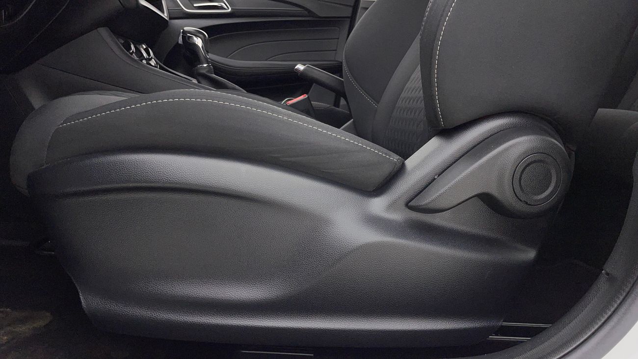 أم جي 5 STD 1.5 | بدون دفعة مقدمة | اختبار قيادة مجاني للمنزل