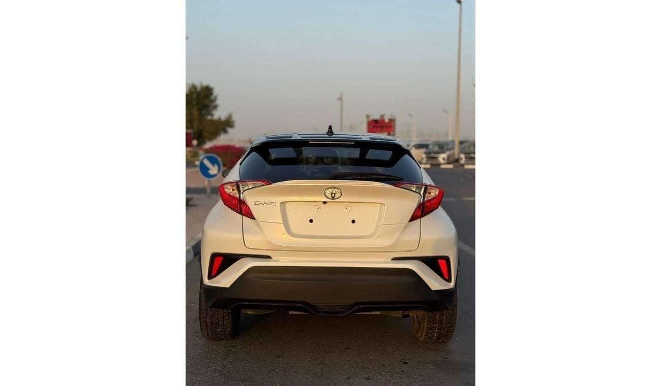 Toyota CHR TOYOTA C-HR XLE full option
