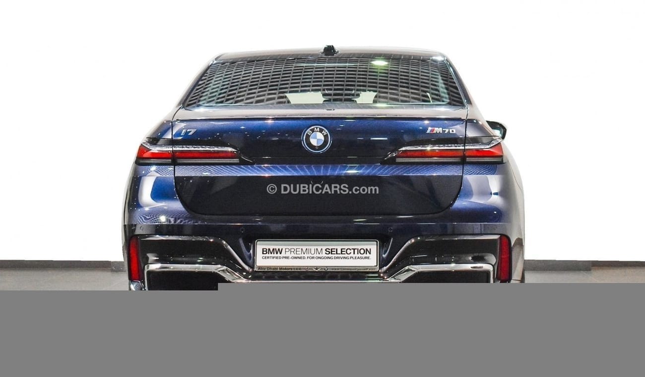 بي أم دبليو i7 M70