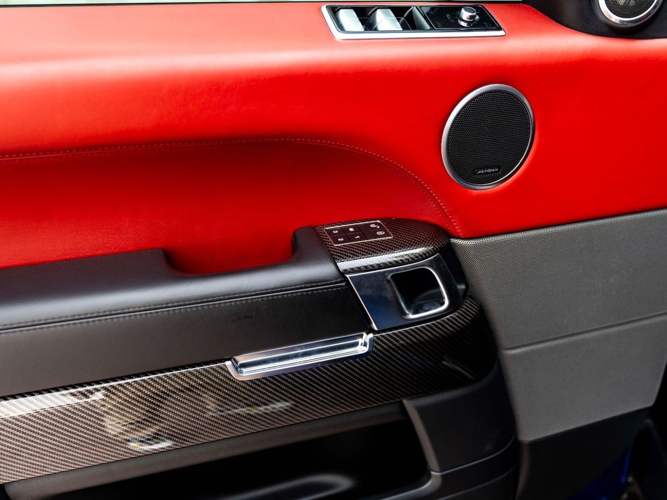 Land Rover Range Rover Sport SVR 5.0L (575 HP) 4WD