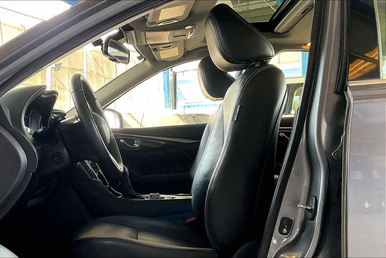 Infiniti Q50 Premium / Luxe | Guaranteed Warranty | 0 Down Payment