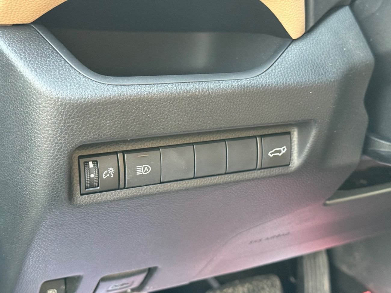 Toyota RAV4 XLE 2.5L 2020 TOYOTA RAV4 XLE HYBRID 4x4 IMPORTED FROM USA