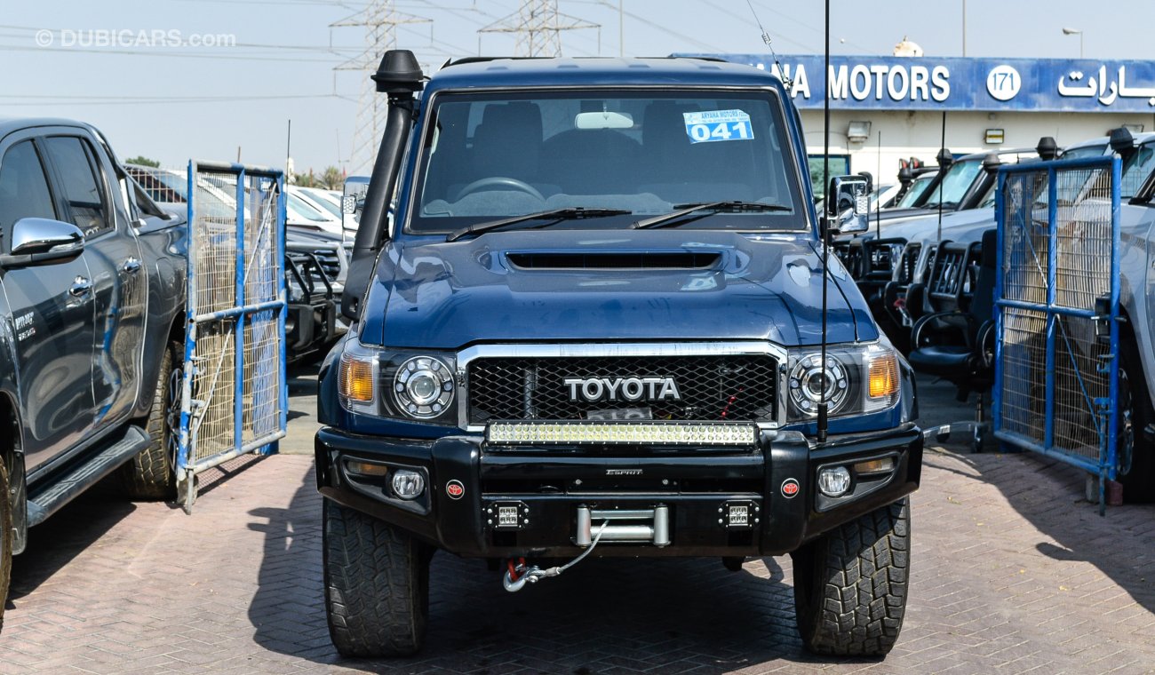 Toyota Land Cruiser Pick Up Diesel V8 Right Hand