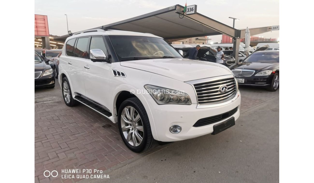 Infiniti QX56 Luxury 5.6L In excellent condition and requires no expense
