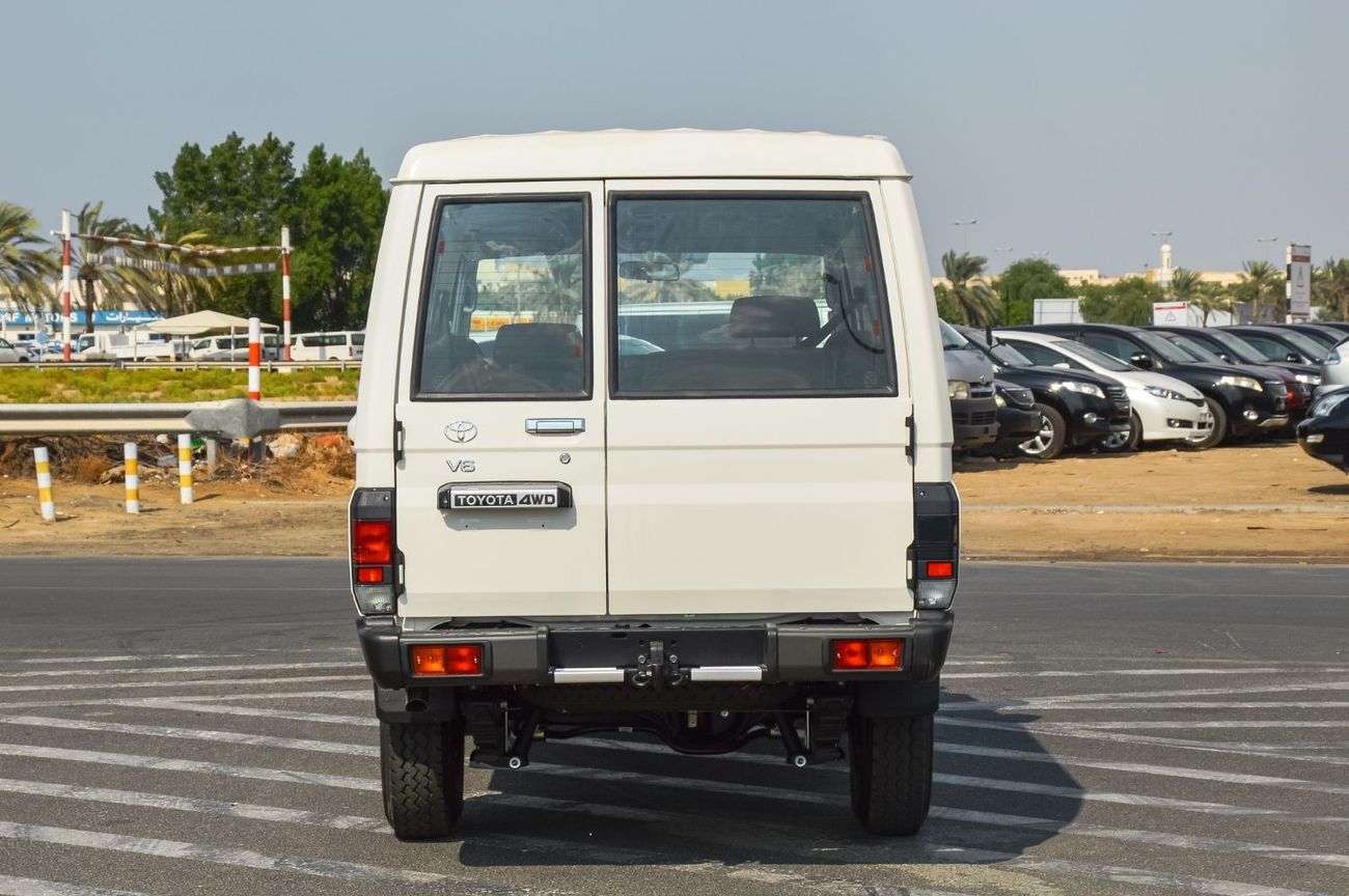 تويوتا لاند كروزر 70 LX78 V6 4.0L Petrol 2024YM