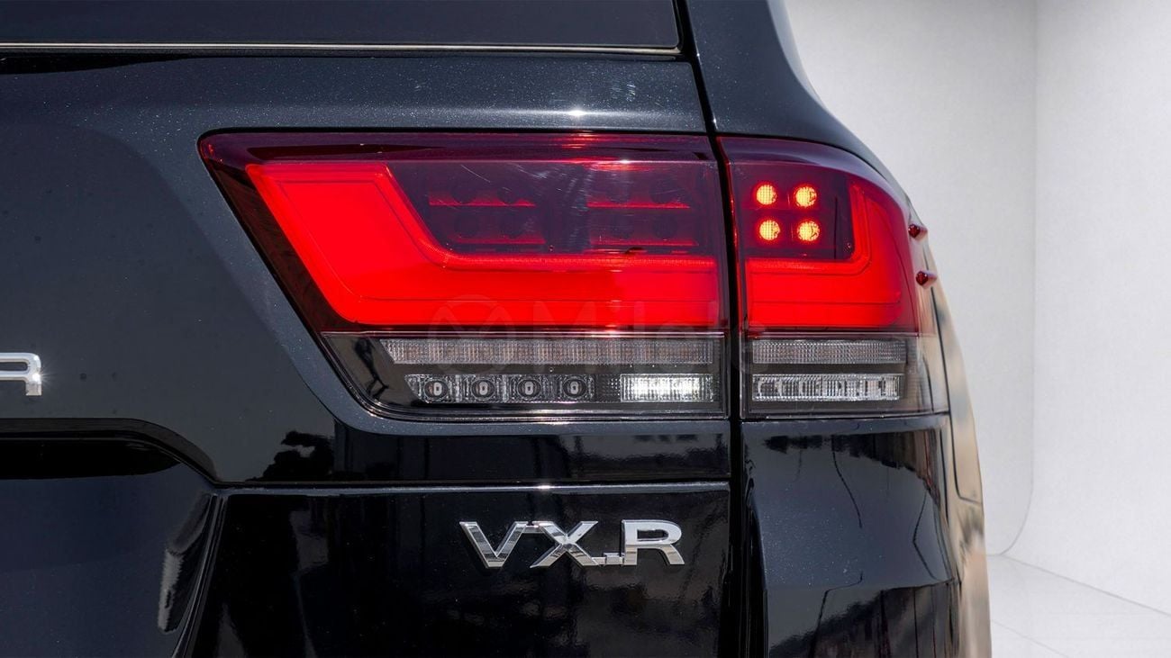 Toyota Land Cruiser VXR