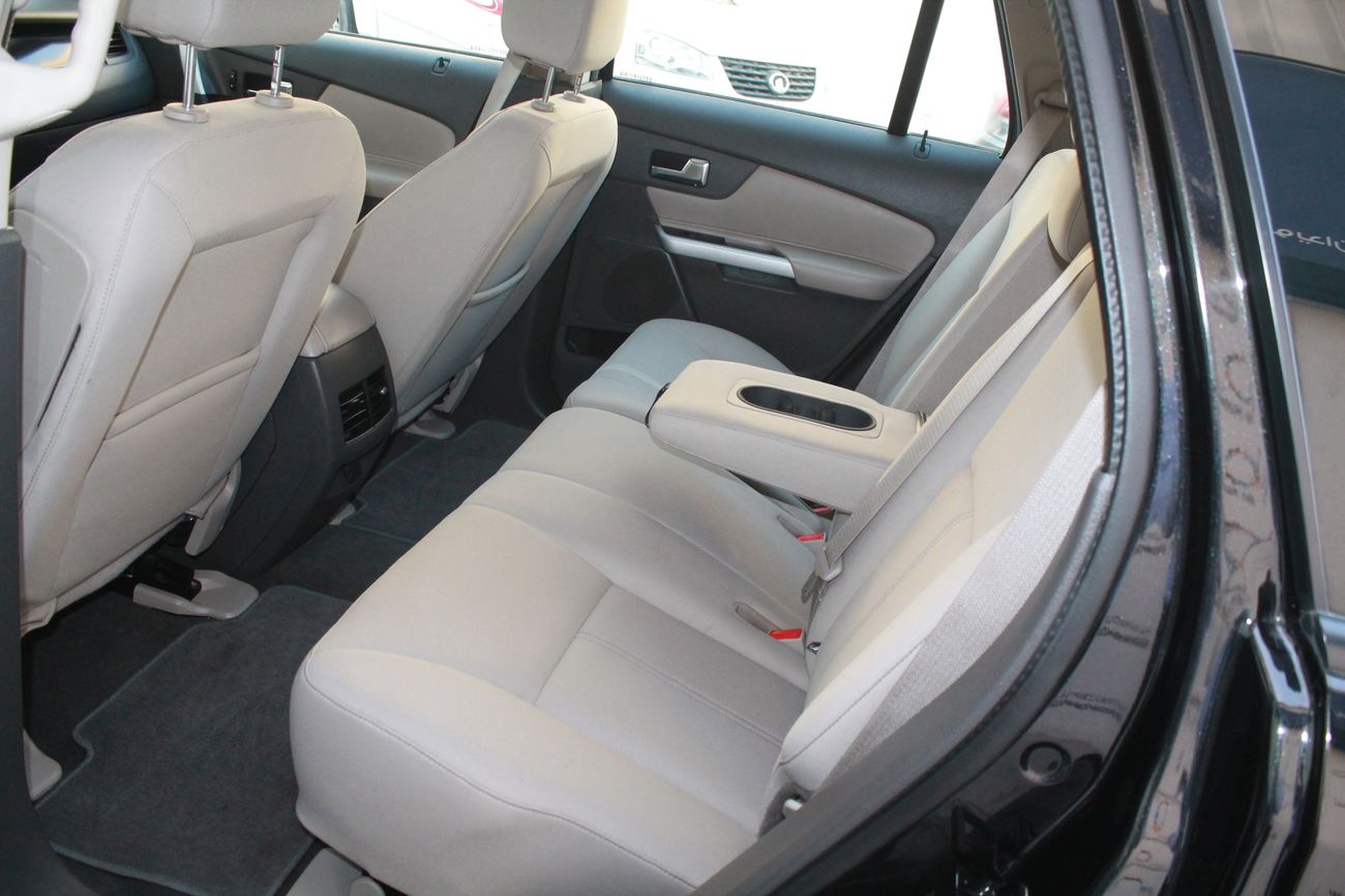 Ford Edge SE 3.5L V6 2014 MODEL WITH BLUETOOTH