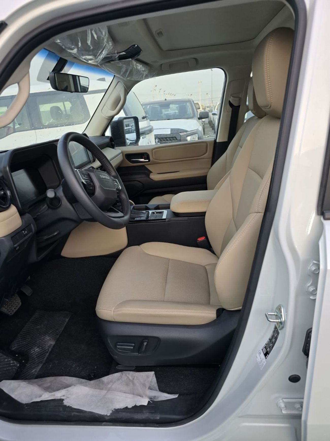 تويوتا برادو TOYOTA PRADO FULL OPTION PETROL 2025 MODEL