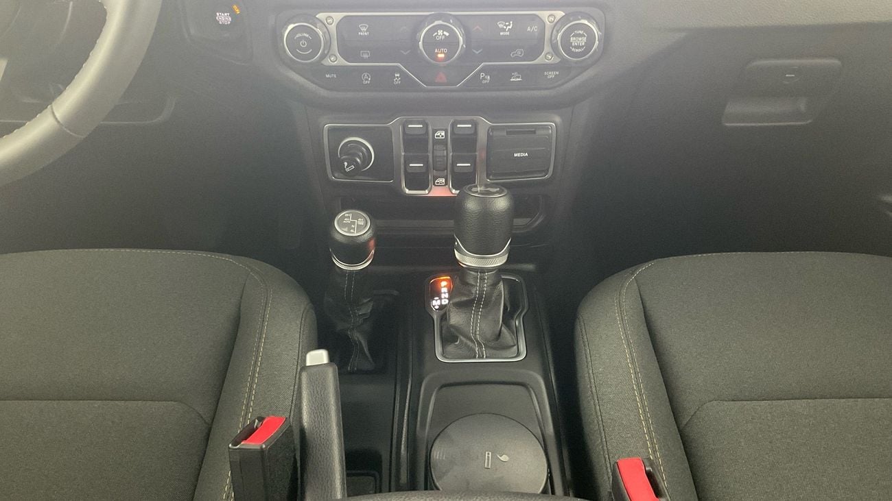 جيب رانجلر Sport | upto AED 20,000 Ramadan Discount | شامل الضمان | 0 ﺪﻔﻋﺓ ﺃﻮﻟﻯ