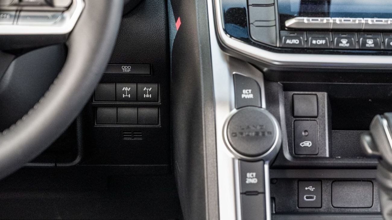 تويوتا لاند كروزر TOYOTA LANDCRUISER 4.0 GX STANDARD -2026YM