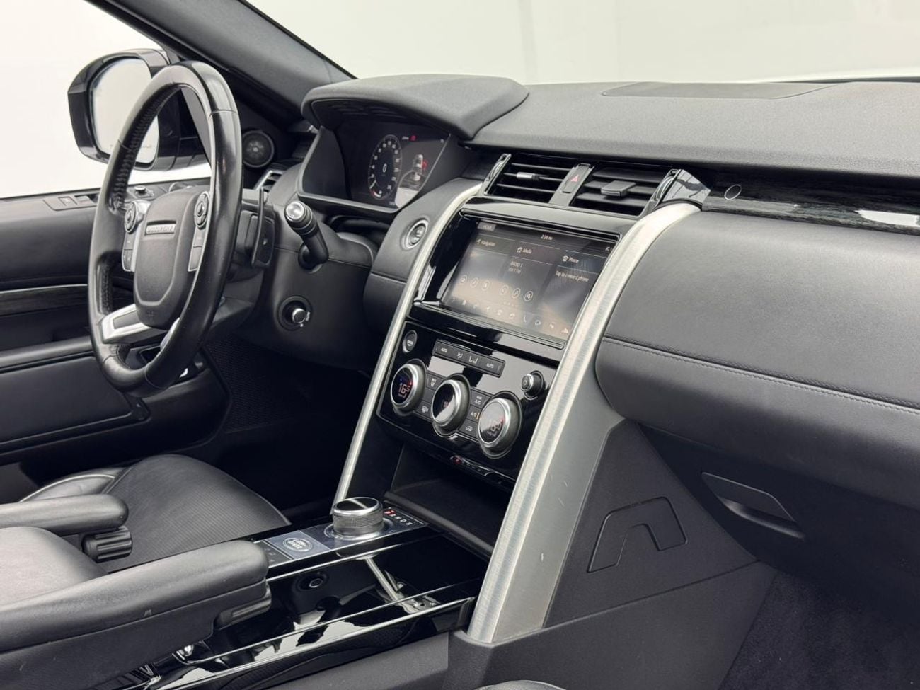 Land Rover Discovery HSE 3.0L (335 HP)