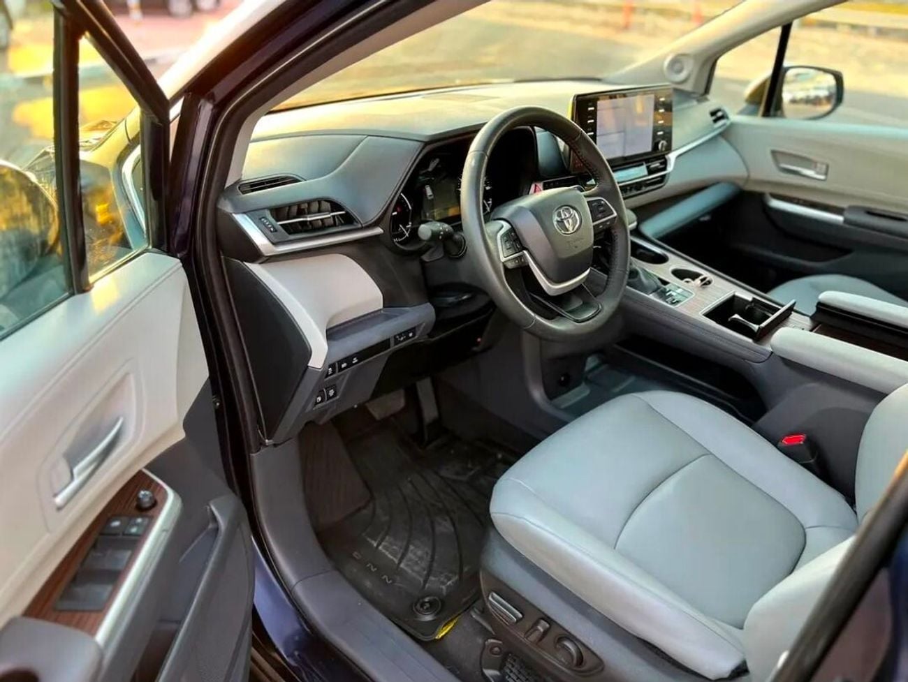 Toyota Sienna 2.5