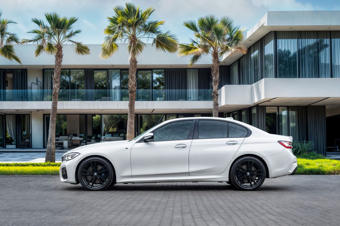 BMW 330i 2,644 P.M | 0% Downpayment | BMW 330i M Sport!