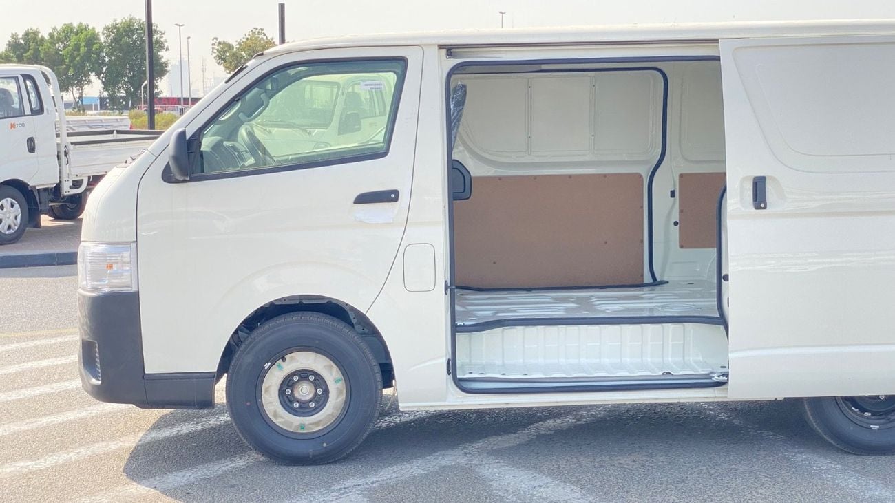 تويوتا هاياس Toyota Hiace 2.5 Diesel M/T Cargo