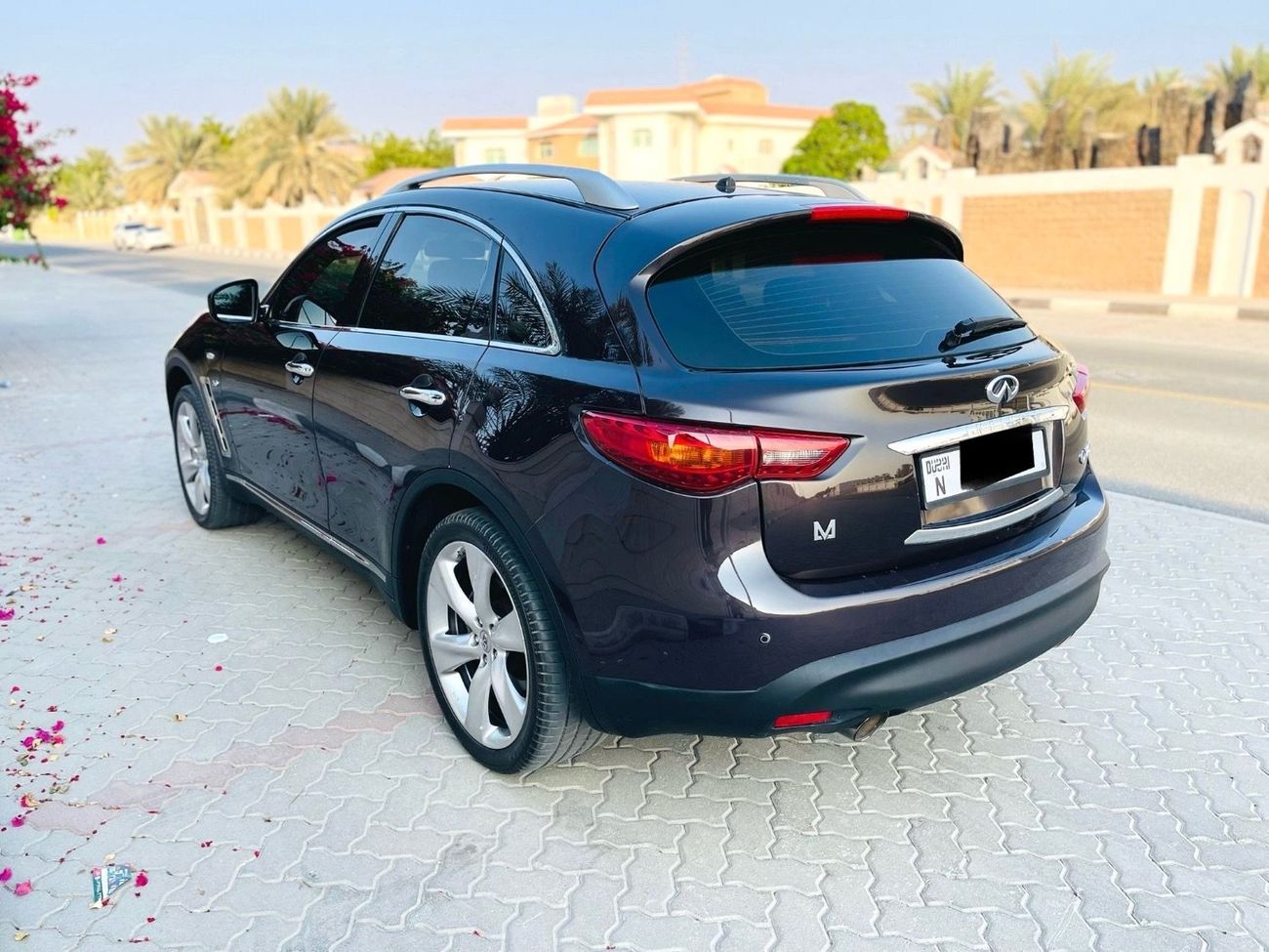 إنفينيتي QX70