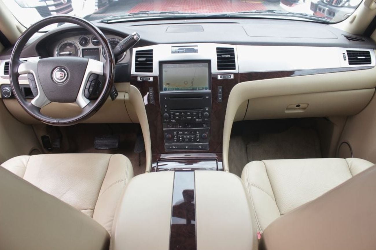 Cadillac Escalade GCC