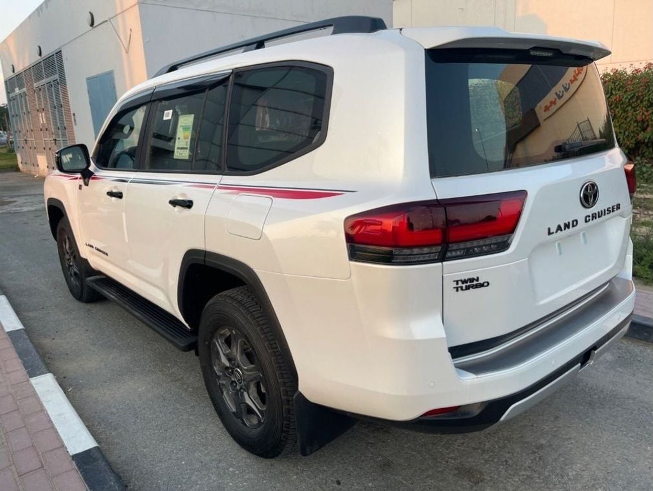 Toyota Land Cruiser GR-S 3.3L