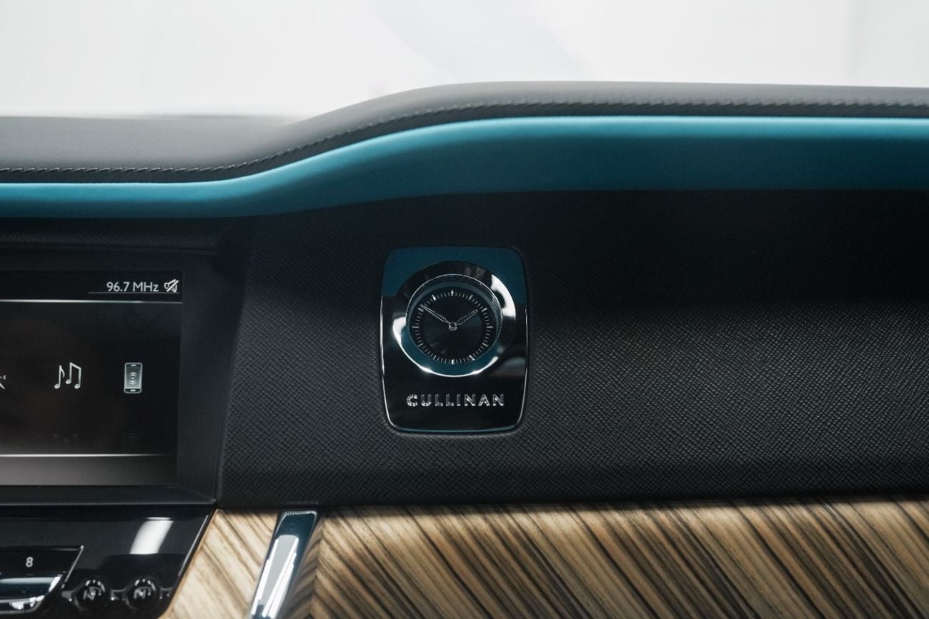 Rolls Royce Cullinan STANDARD Certified Pre-Owned | Warranty & Service