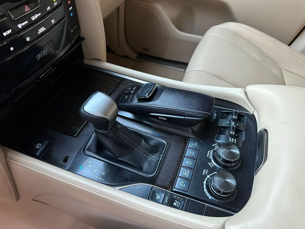 Lexus LX570 PREMIER